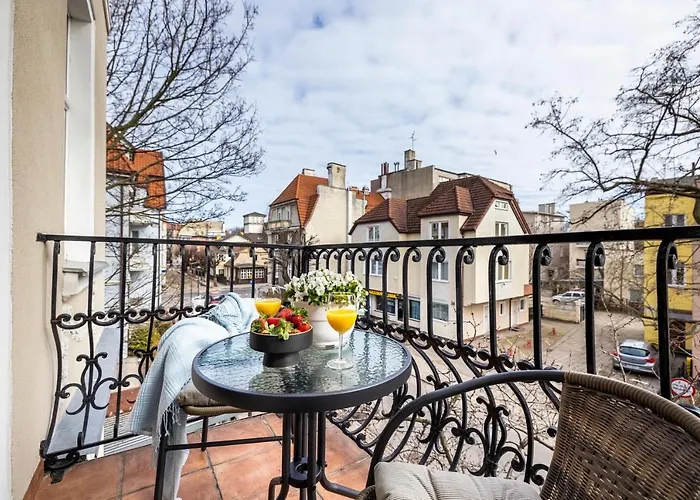 Hampton Apartments - Apartament z Balkonem Przy Plaży
